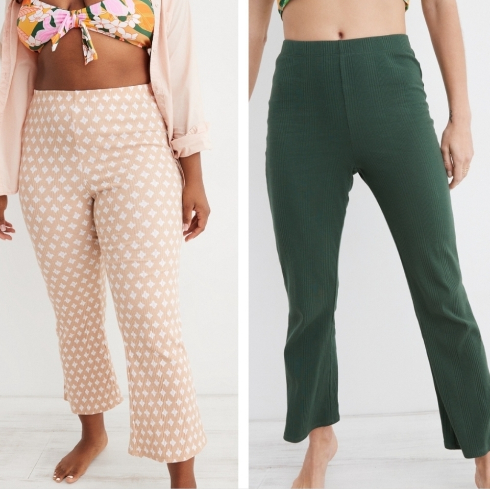 NWOT, set of 2 Aerie high waisted cropped kick flare pants. Size XS.
